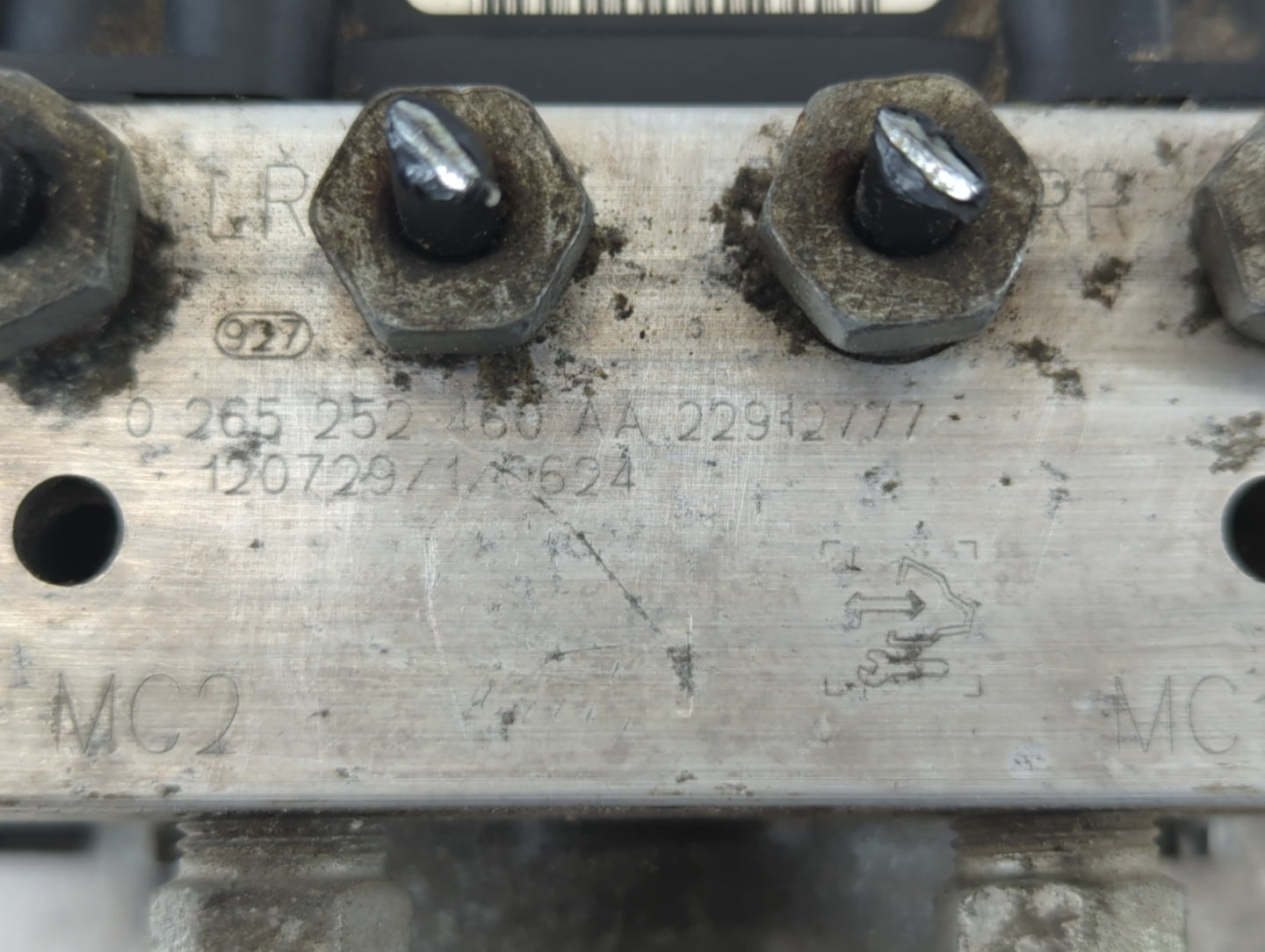 2012-2017 Gmc Acadia ABS Pump Control Module Replacement P/N:0 265 252 460 AA Fits Fits 2012 2013 2014 2015 2016 2017 OEM Used Auto Parts - Oemusedautoparts1.com