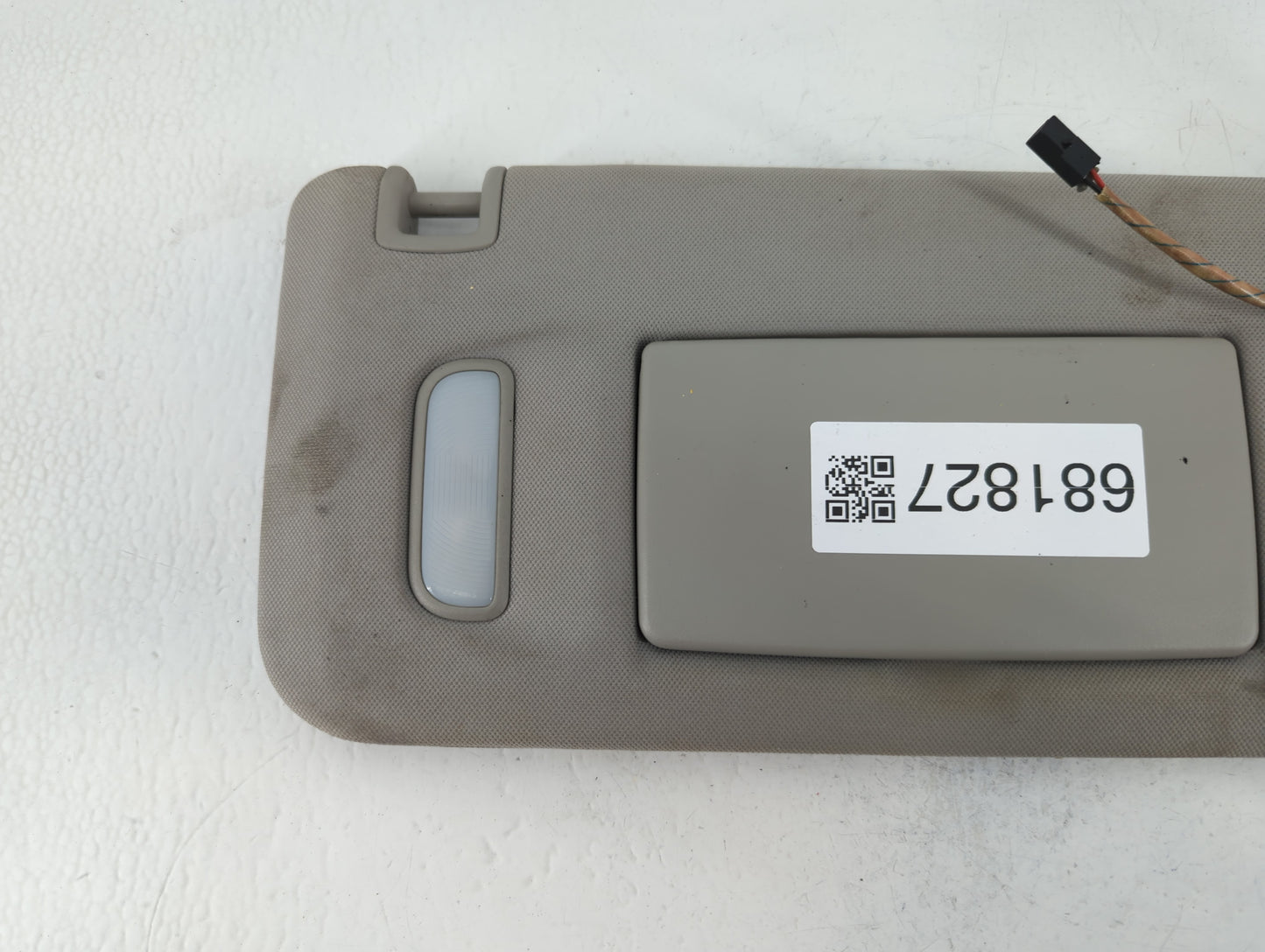 2010 Chevrolet Traverse Sun Visor Shade Replacement Passenger Right Mirror Fits OEM Used Auto Parts - Oemusedautoparts1.com