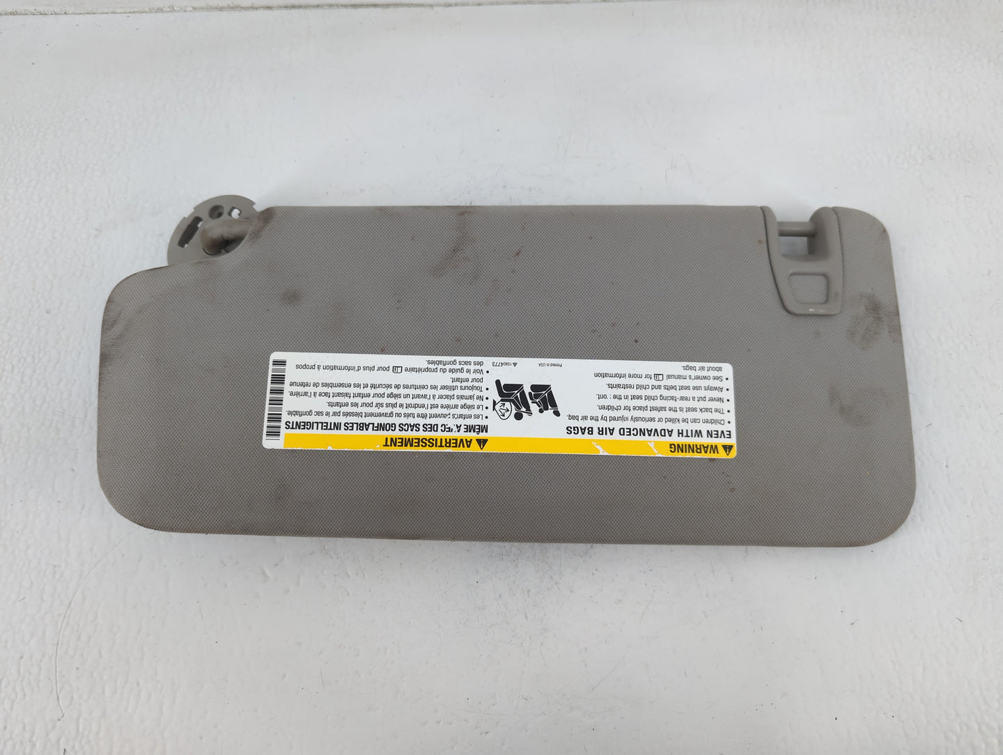 2010 Chevrolet Traverse Sun Visor Shade Replacement Passenger Right Mirror Fits OEM Used Auto Parts - Oemusedautoparts1.com