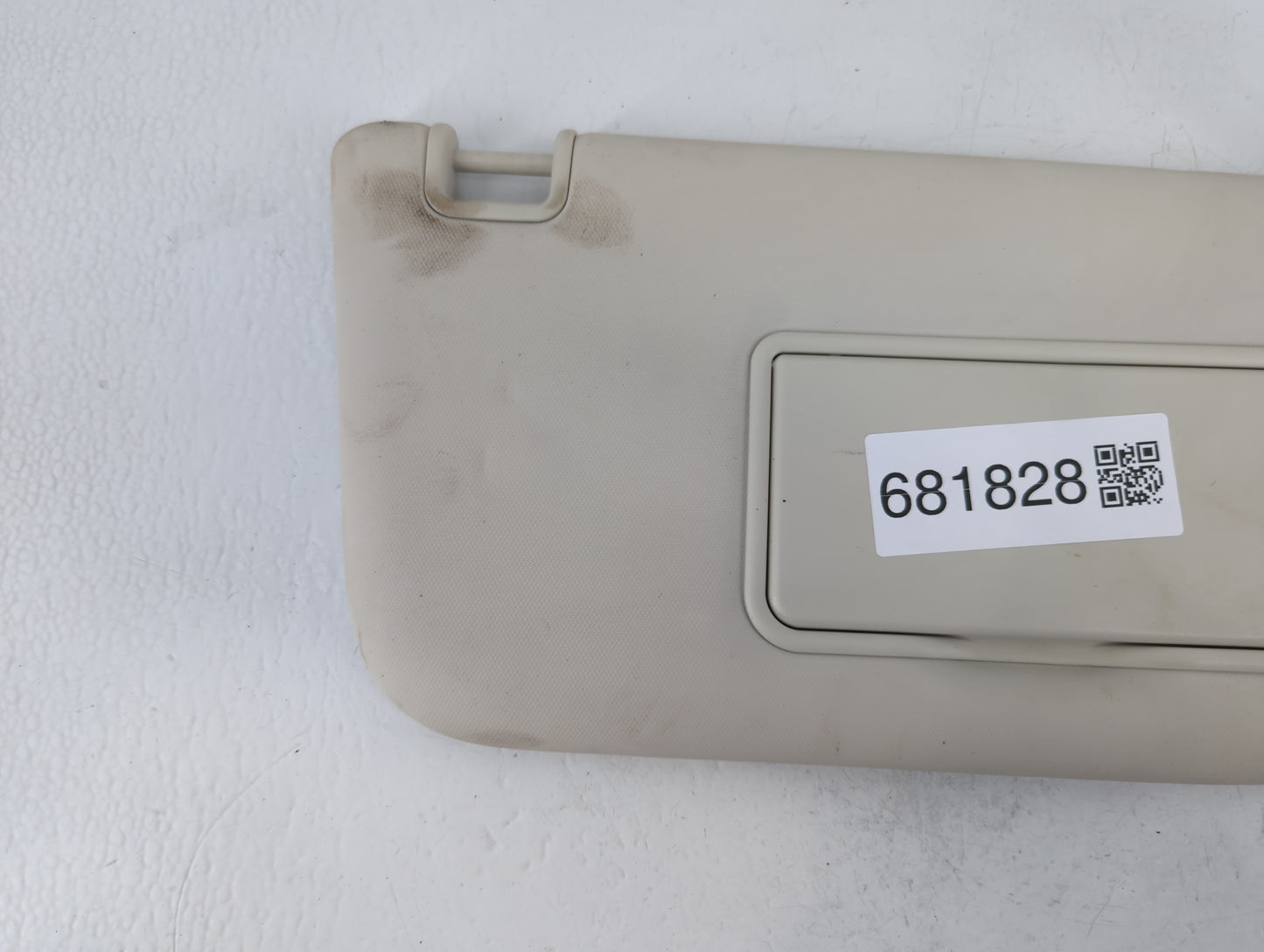 2013-2015 Ford Focus Sun Visor Shade Replacement Passenger Right Mirror Fits Fits 2013 2014 2015 OEM Used Auto Parts - Oemusedautoparts1.com