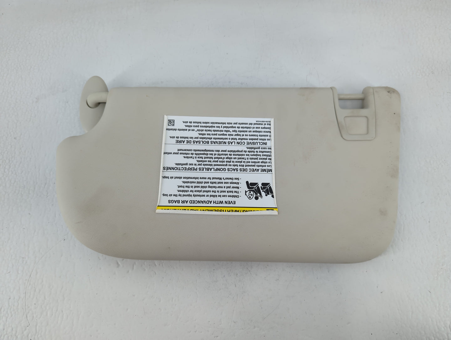 2013-2015 Ford Focus Sun Visor Shade Replacement Passenger Right Mirror Fits Fits 2013 2014 2015 OEM Used Auto Parts - Oemusedautoparts1.com