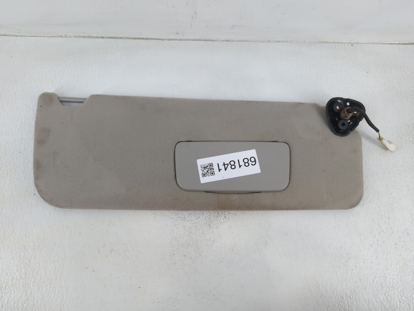 2005-2010 Toyota Sienna Sun Visor Shade Replacement Passenger Right Mirror Fits Fits 2005 2006 2007 2008 2009 2010 OEM Used Auto Parts - Oemusedautoparts1.com