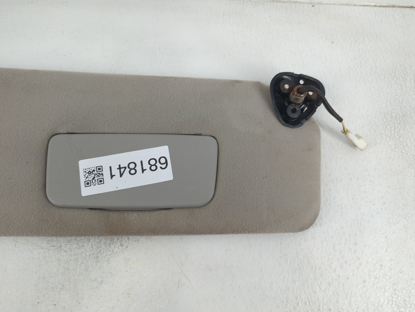 2005-2010 Toyota Sienna Sun Visor Shade Replacement Passenger Right Mirror Fits Fits 2005 2006 2007 2008 2009 2010 OEM Used Auto Parts - Oemusedautoparts1.com