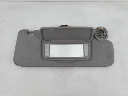 2018-2019 Chevrolet Equinox Sun Visor Shade Replacement Passenger Right Mirror Fits Fits 2018 2019 OEM Used Auto Parts - Oemusedautoparts1.com