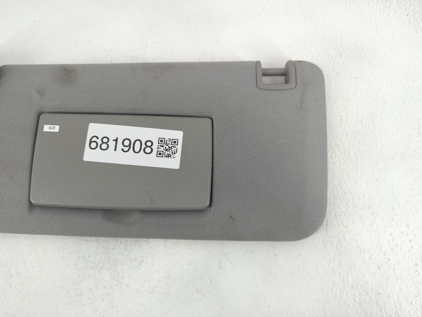 2017-2021 Chevrolet Trax Sun Visor Shade Replacement Driver Left Mirror Fits Fits 2017 2018 2019 2020 2021 OEM Used Auto Parts - Oemusedautoparts1.com