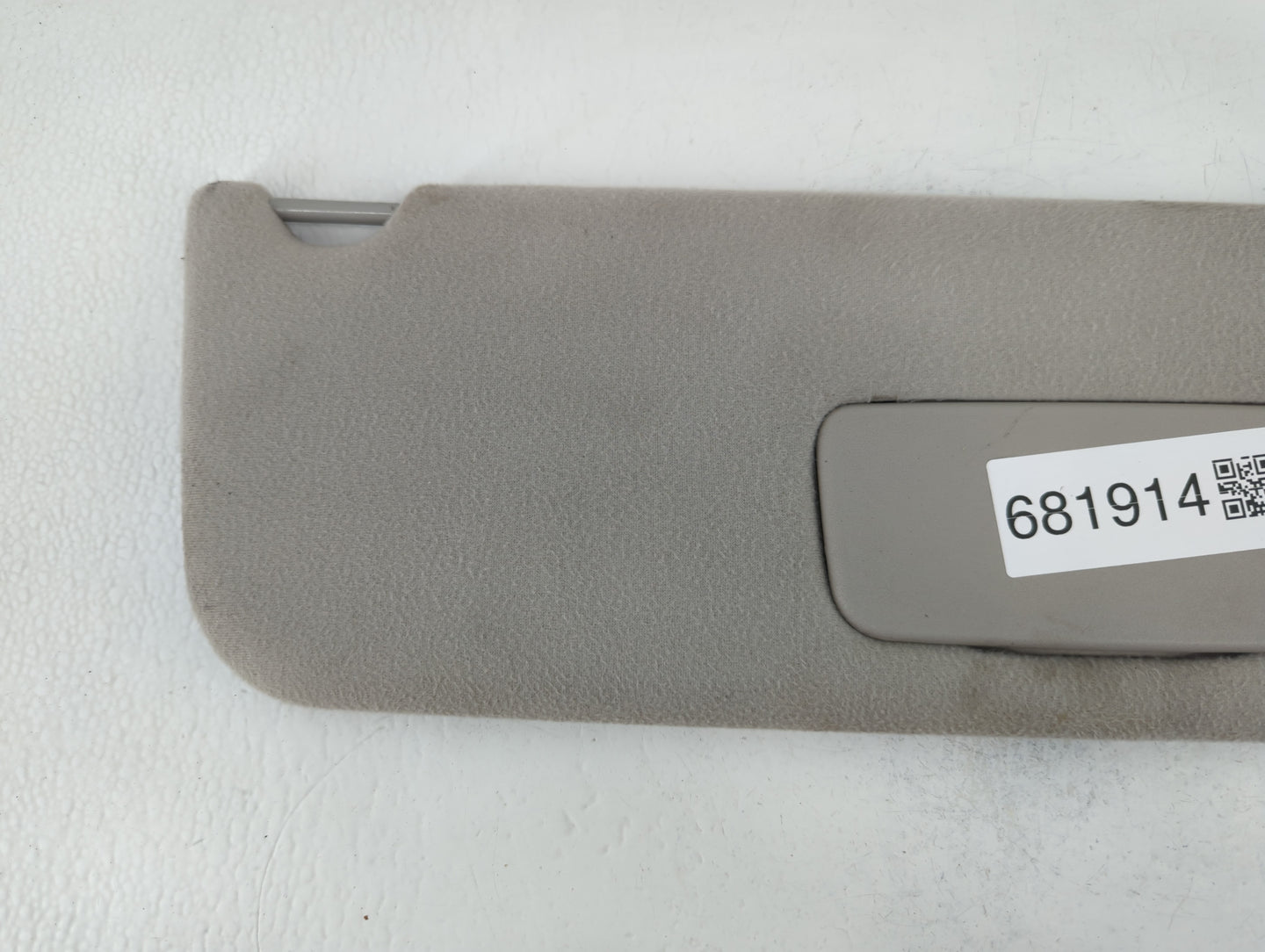 2005-2010 Toyota Sienna Sun Visor Shade Replacement Passenger Right Mirror Fits Fits 2005 2006 2007 2008 2009 2010 OEM Used Auto Parts - Oemusedautoparts1.com