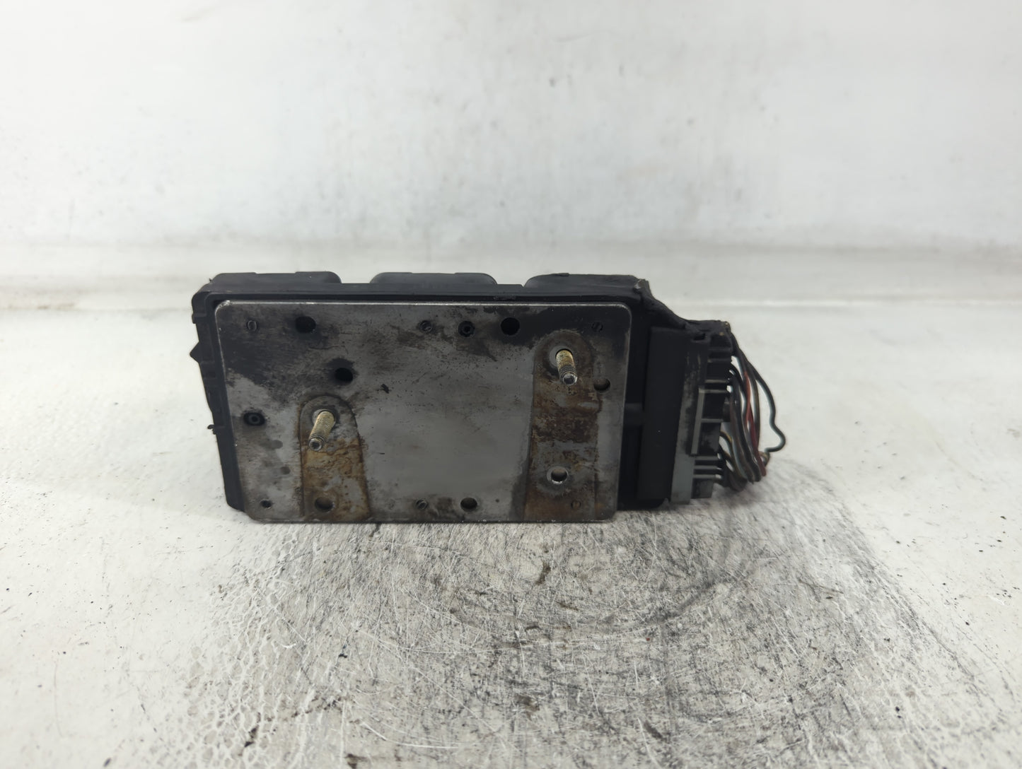 2004 Chevrolet Impala Engine Distributor Oem - Oemusedautoparts1.com