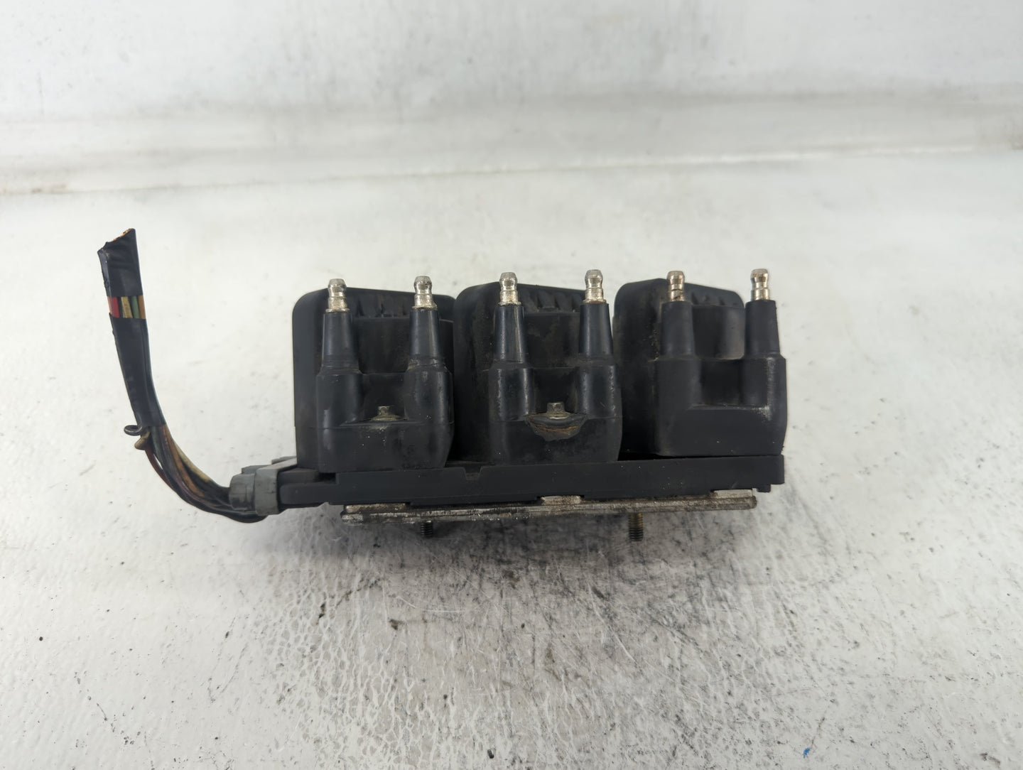 2004 Chevrolet Impala Engine Distributor Oem - Oemusedautoparts1.com