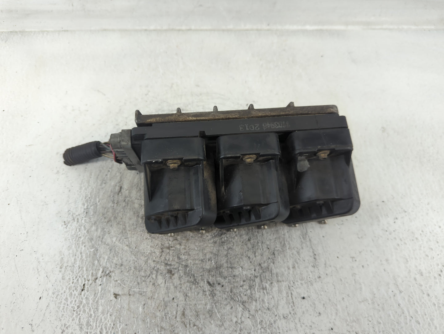 2002 Buick Regal Engine Ignition Distributor OEM P/N:1103946 2D13 Fits OEM Used Auto Parts - Oemusedautoparts1.com