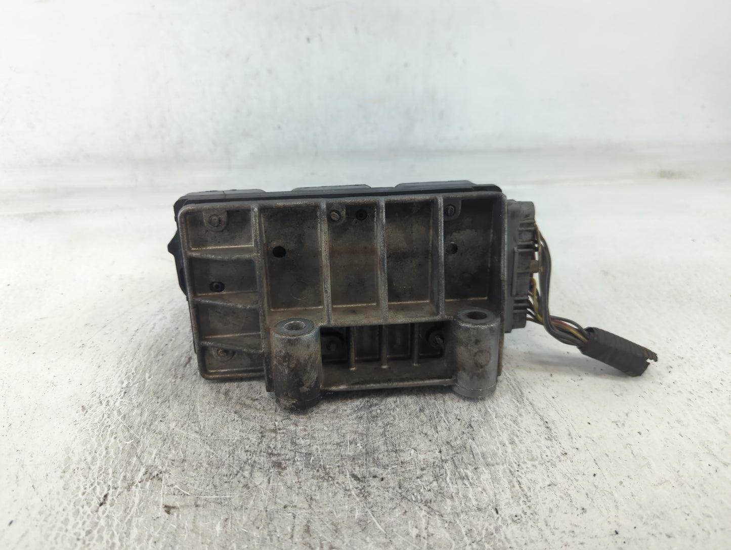 2002 Buick Regal Engine Ignition Distributor OEM P/N:1103946 2D13 Fits OEM Used Auto Parts - Oemusedautoparts1.com