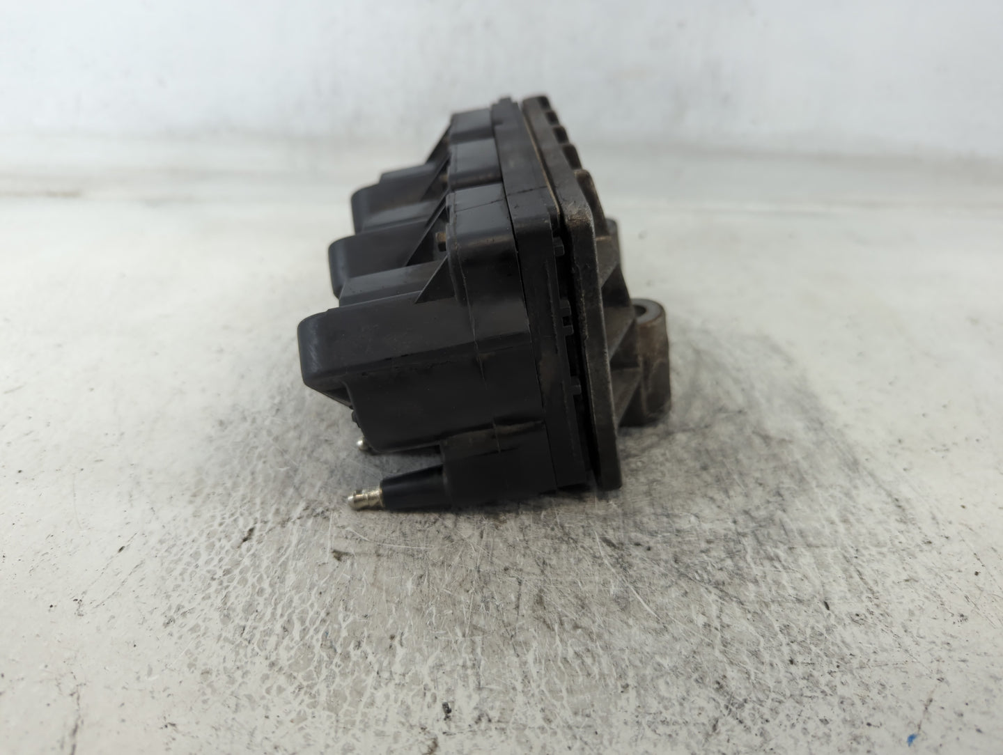 2002 Buick Regal Engine Ignition Distributor OEM P/N:1103946 2D13 Fits OEM Used Auto Parts - Oemusedautoparts1.com