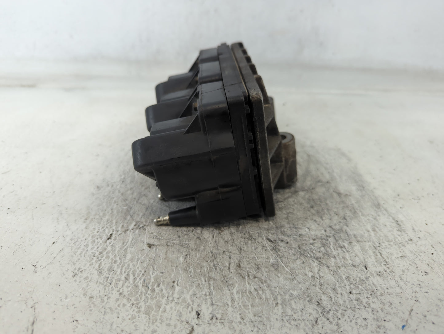 2002 Buick Regal Engine Ignition Distributor OEM P/N:1103946 2D13 Fits OEM Used Auto Parts - Oemusedautoparts1.com