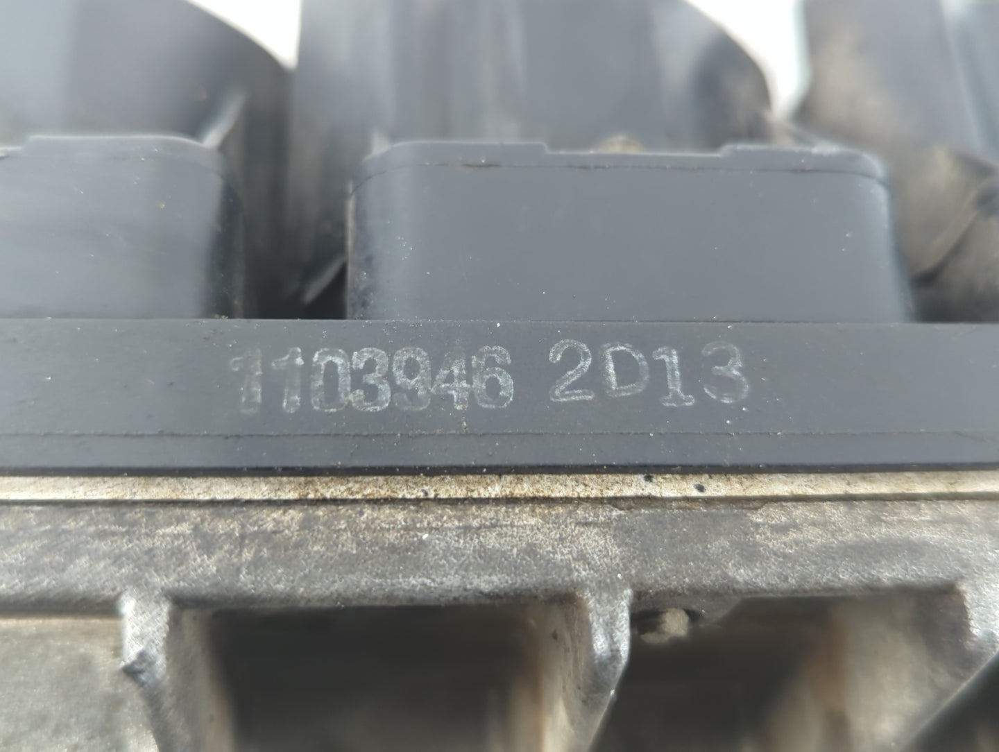 2002 Buick Regal Engine Ignition Distributor OEM P/N:1103946 2D13 Fits OEM Used Auto Parts - Oemusedautoparts1.com