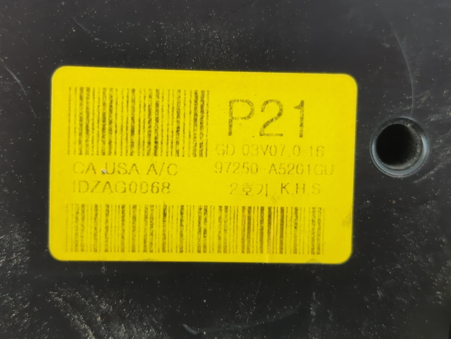 2013-2017 Hyundai Elantra Climate Control Module Temperature AC/Heater Replacement P/N:97250-A5201GU Fits OEM Used Auto Parts - Oemusedautoparts1.com
