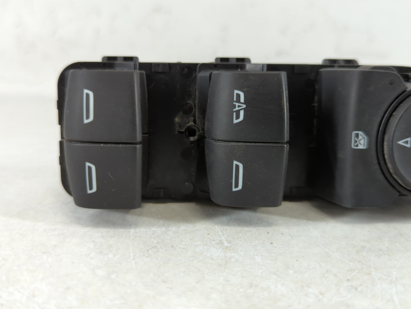 2020-2021 Buick Encore Master Power Window Switch Replacement Driver Side Left P/N:9BFL3464 84513464 Fits Fits 2020 2021 OEM Used Auto Parts - Oemusedautoparts1.com