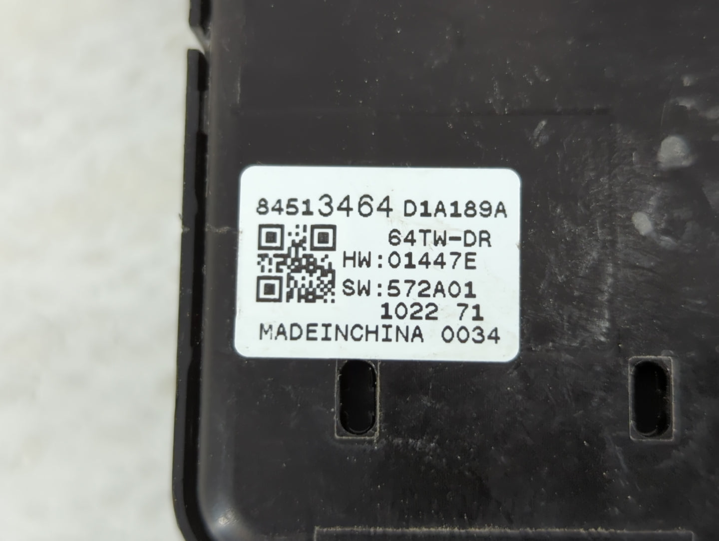 2020-2021 Buick Encore Master Power Window Switch Replacement Driver Side Left P/N:9BFL3464 84513464 Fits Fits 2020 2021 OEM Used Auto Parts - Oemusedautoparts1.com