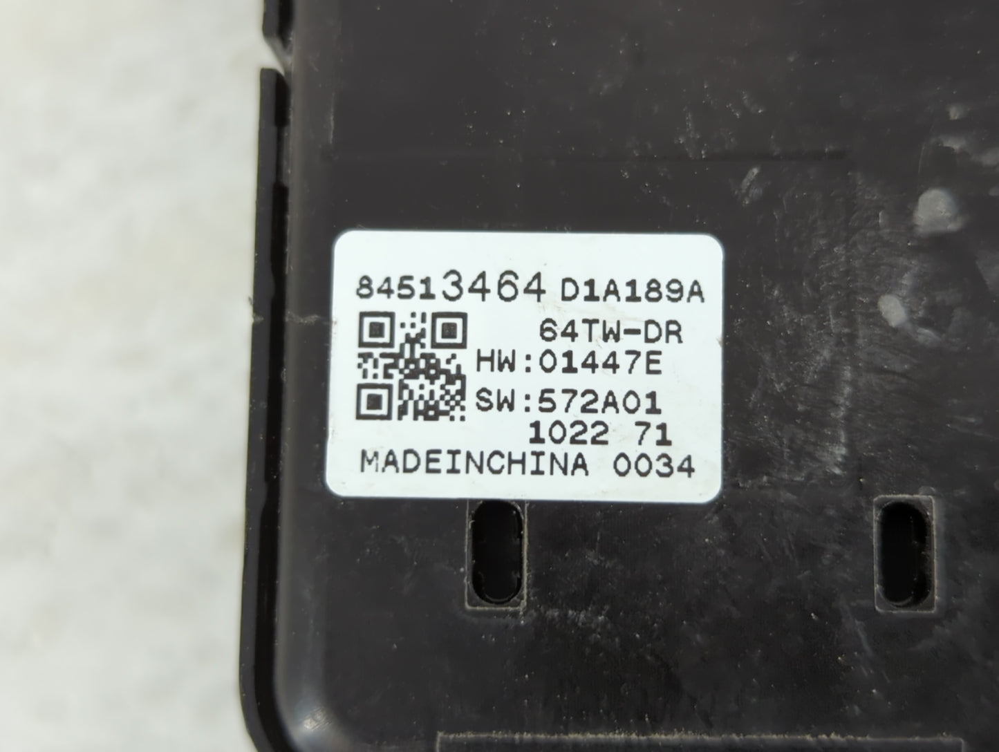 2020-2021 Buick Encore Master Power Window Switch Replacement Driver Side Left P/N:9BFL3464 84513464 Fits Fits 2020 2021 OEM Used Auto Parts - Oemusedautoparts1.com