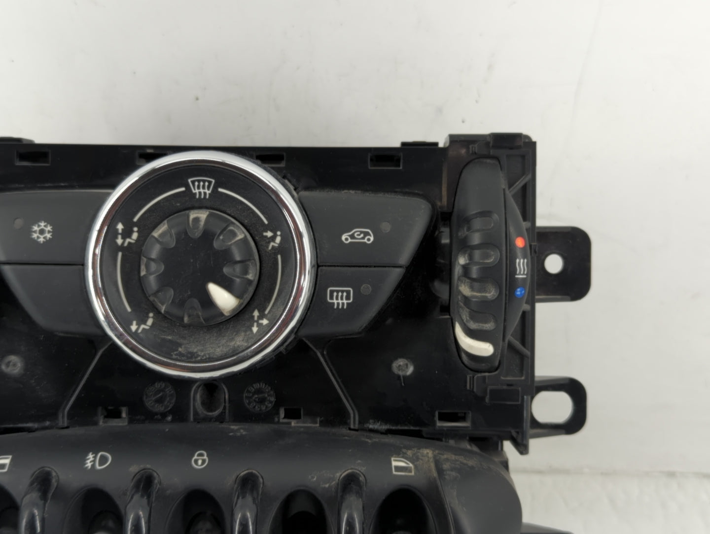 2011-2014 Mini Cooper Climate Control Module Temperature AC/Heater Replacement P/N:E1062322 Fits Fits 2011 2012 2013 2014 OEM Used Auto Parts - Oemusedautoparts1.com