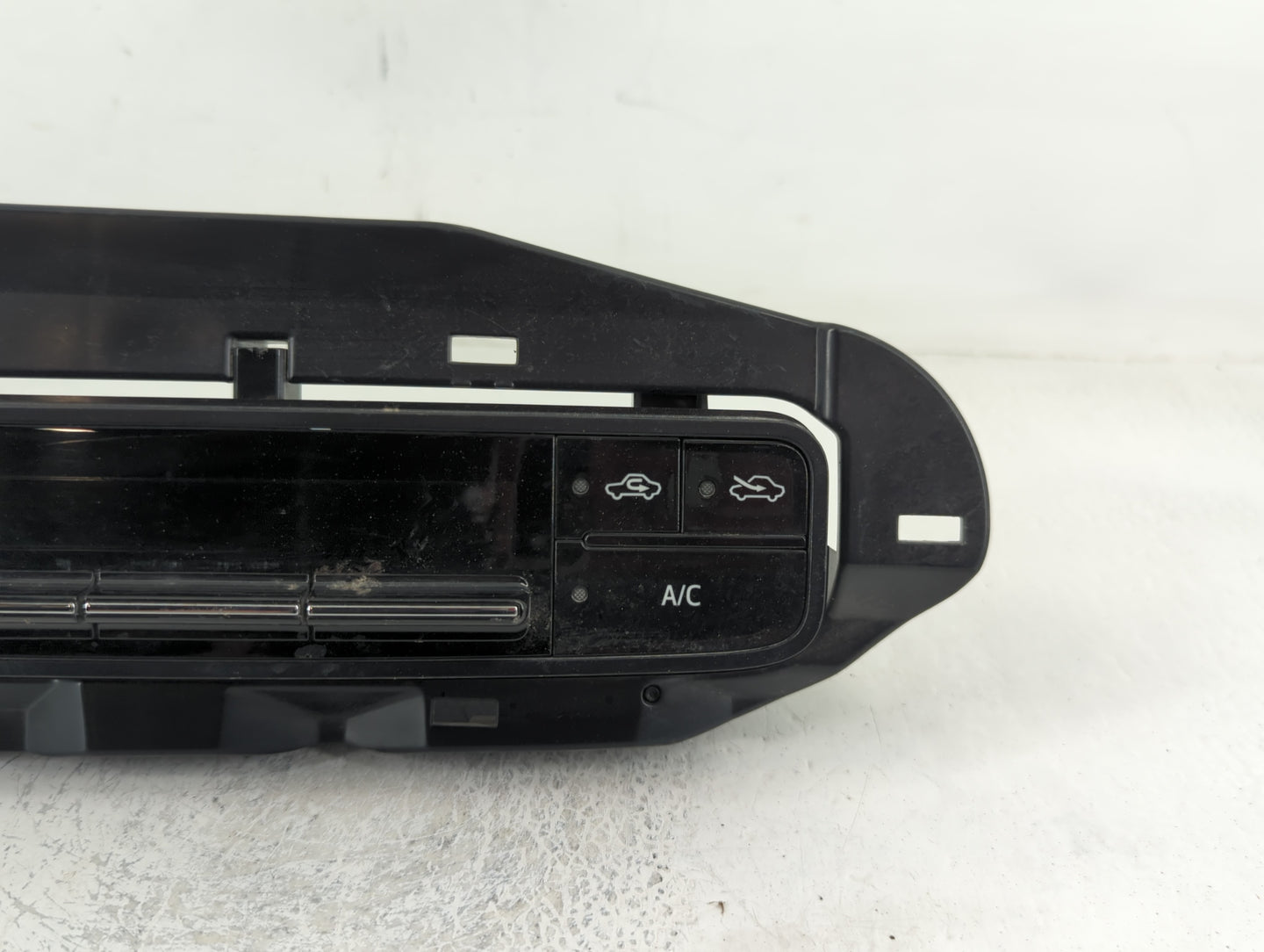 2017-2019 Toyota Corolla Climate Control Module Temperature AC/Heater Replacement P/N:55468-02060 Fits Fits 2017 2018 2019 OEM Used Auto Parts - Oemusedautoparts1.com
