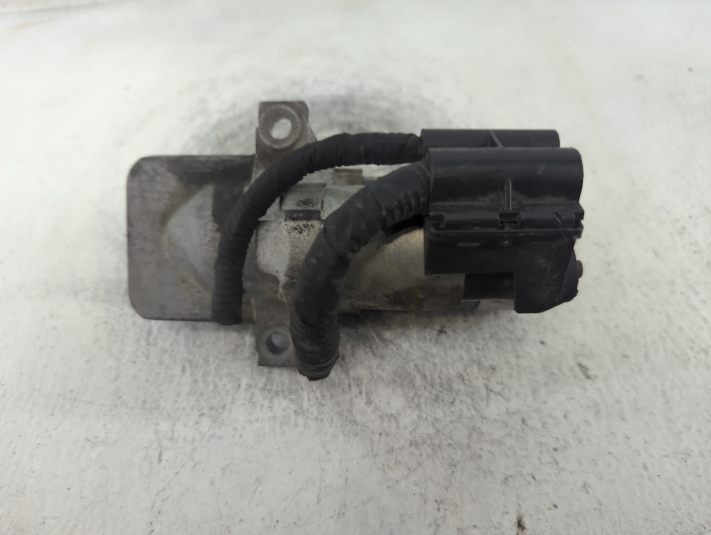 2013-2019 Ford Explorer Car Starter Motor Solenoid OEM P/N:1017 D FJ5T-11000-AA Fits OEM Used Auto Parts - Oemusedautoparts1.com