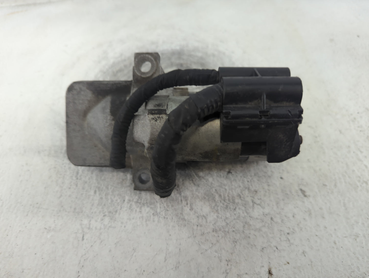 2013-2019 Ford Explorer Car Starter Motor Solenoid OEM P/N:1017 D FJ5T-11000-AA Fits OEM Used Auto Parts - Oemusedautoparts1.com