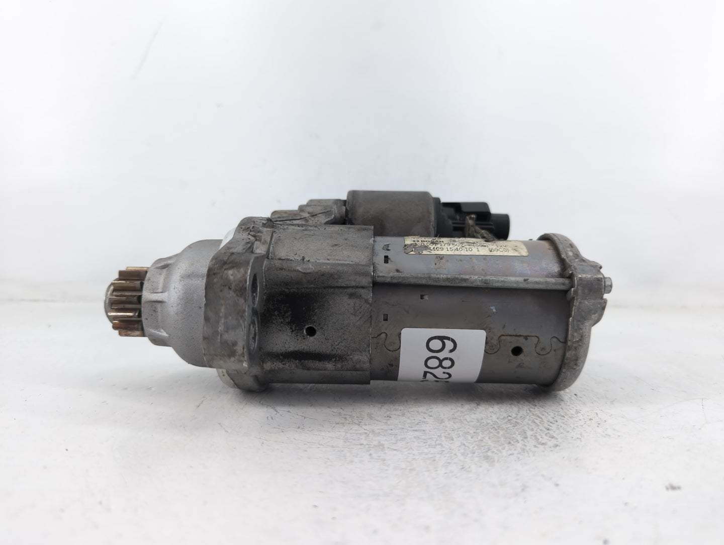 2021-2022 Volkswagen Tiguan Car Starter Motor Solenoid OEM P/N:29112019 02M 911 022 F Fits Fits 2020 2021 2022 OEM Used Auto Parts - Oemusedautoparts1.com