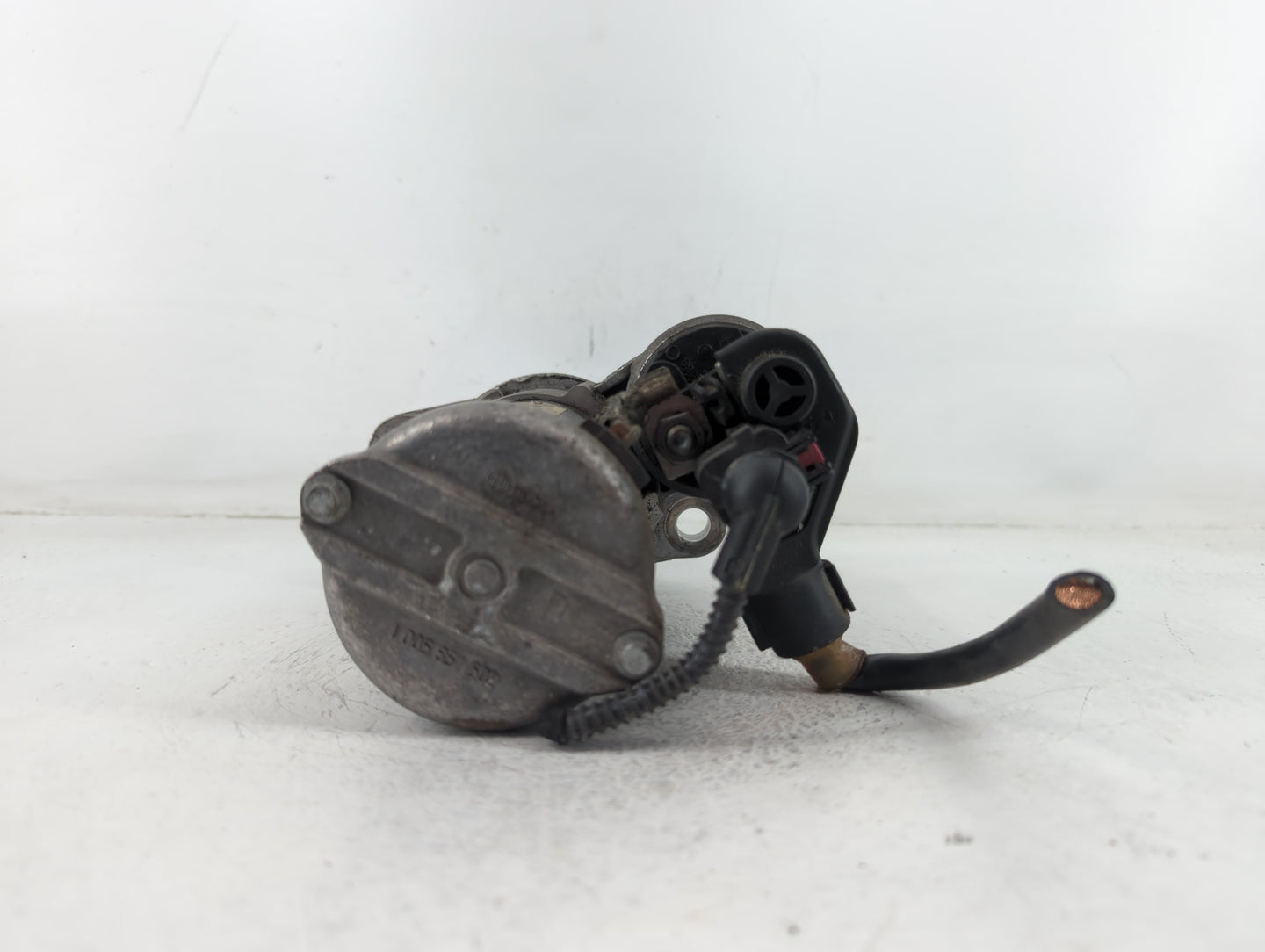 2021-2022 Volkswagen Tiguan Car Starter Motor Solenoid OEM P/N:29112019 02M 911 022 F Fits Fits 2020 2021 2022 OEM Used Auto Parts - Oemusedautoparts1.com
