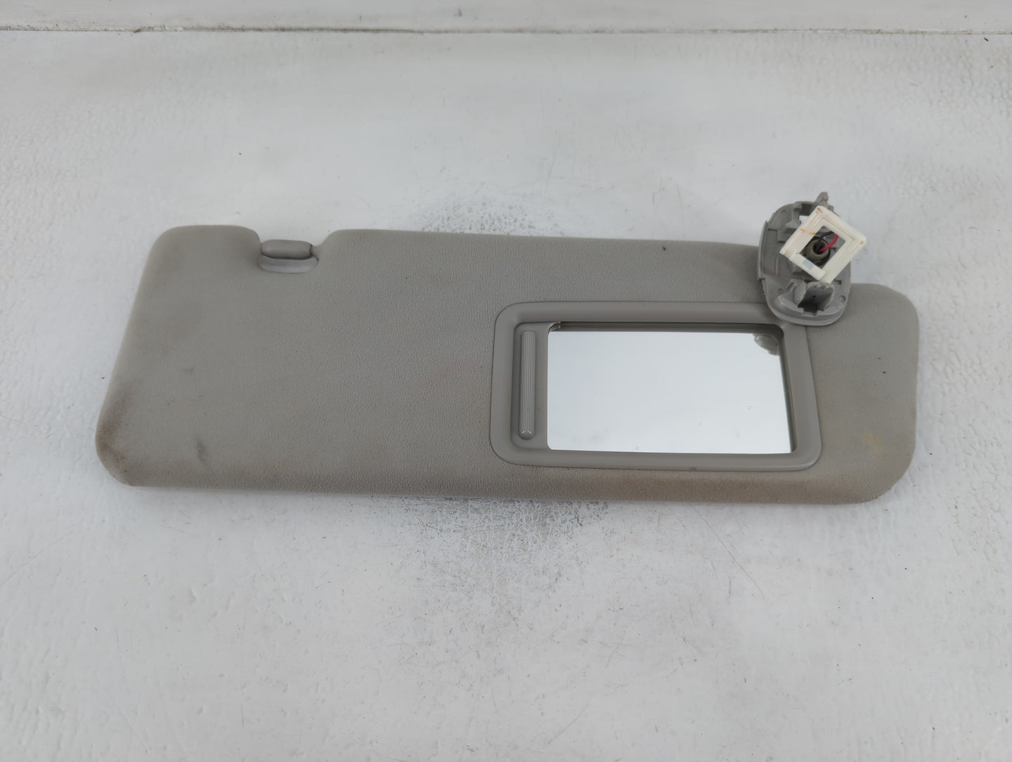2010-2015 Toyota Prius Sun Visor Shade Replacement Passenger Right Mirror Fits Fits 2010 2011 2012 2013 2014 2015 OEM Used Auto Parts - Oemusedautoparts1.com