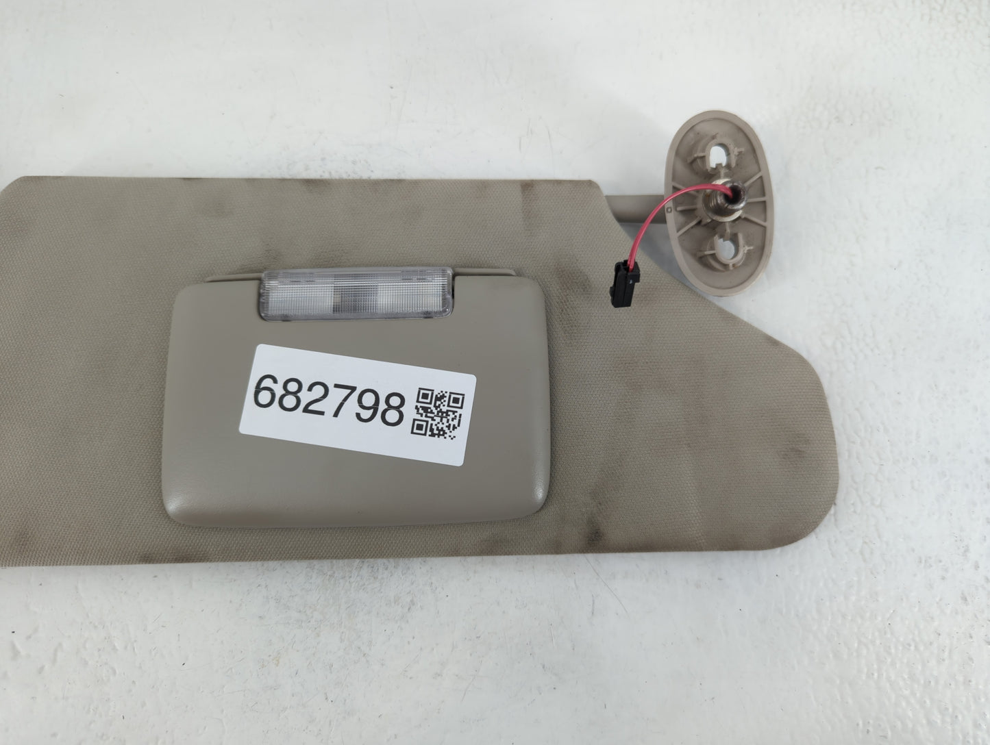 2005-2010 Jeep Grand Cherokee Sun Visor Shade Replacement Passenger Right Mirror Fits Fits 2005 2006 2007 2008 2009 2010 OEM Used Auto Parts - Oemusedautoparts1.com