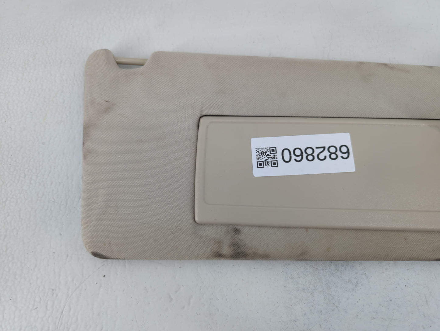 2010-2012 Land Rover Range Rover Sun Visor Shade Replacement Passenger Right Mirror Fits Fits 2010 2011 2012 OEM Used Auto Parts - Oemusedautoparts1.com