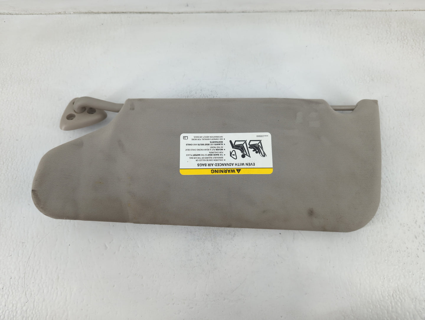 2006-2007 Dodge Charger Sun Visor Shade Replacement Passenger Right Mirror Fits Fits 2006 2007 OEM Used Auto Parts - Oemusedautoparts1.com