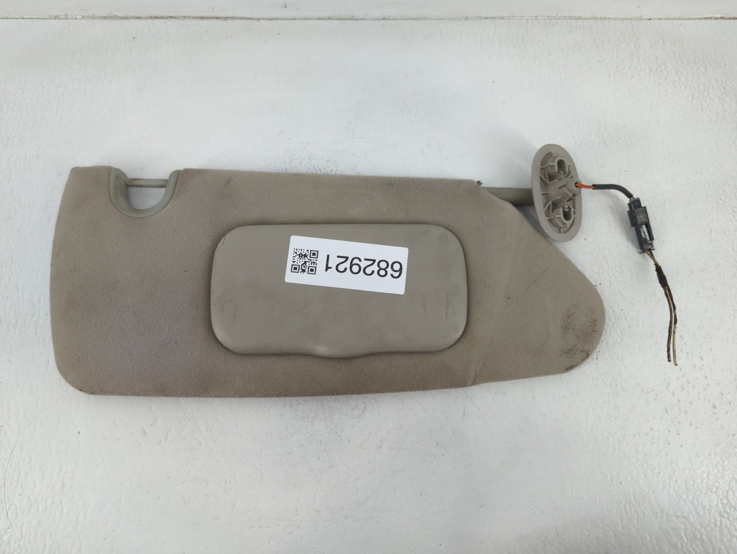2006 Lincoln Navigator Sun Visor Shade Replacement Passenger Right Mirror Fits OEM Used Auto Parts - Oemusedautoparts1.com
