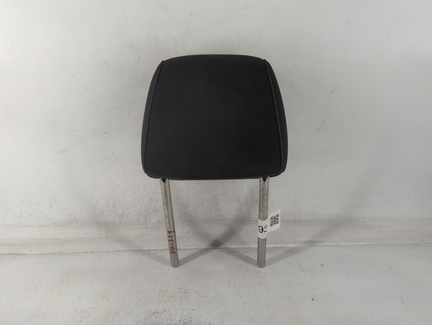 2013-2016 Chevrolet Sonic Headrest Head Rest Front Driver Passenger Seat Fits Fits 2013 2014 2015 2016 OEM Used Auto Parts - Oemusedautoparts1.com