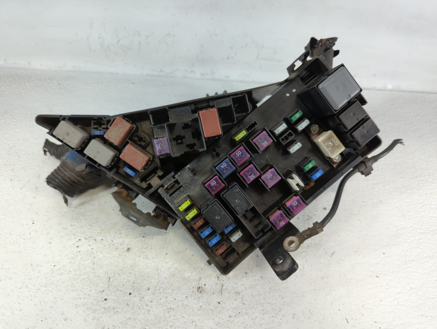 2014-2015 Subaru Forester Fusebox Fuse Box Panel Relay Module P/N:MB100200B Fits Fits 2014 2015 OEM Used Auto Parts - Oemusedautoparts1.com