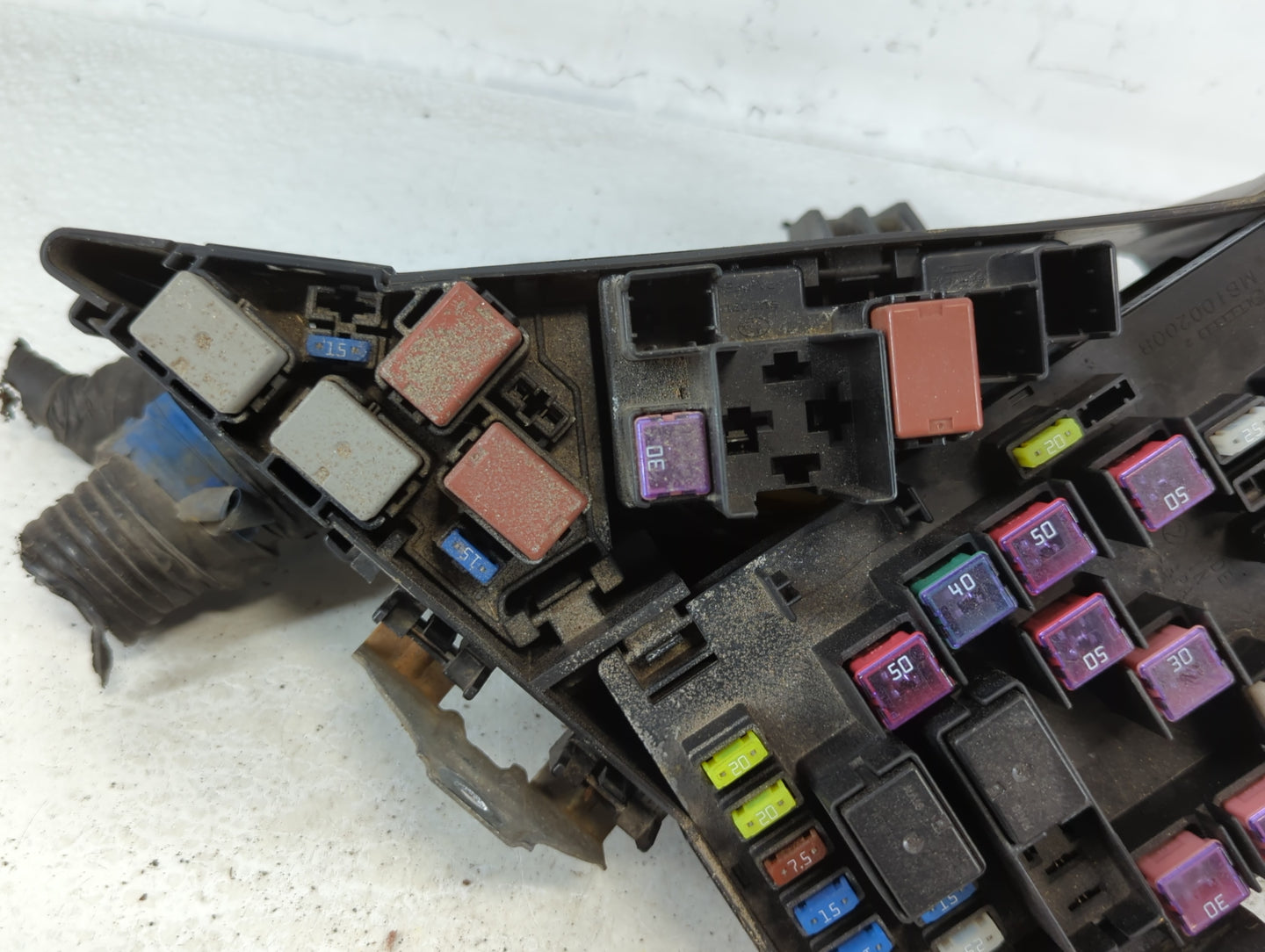 2014-2015 Subaru Forester Fusebox Fuse Box Panel Relay Module P/N:MB100200B Fits Fits 2014 2015 OEM Used Auto Parts - Oemusedautoparts1.com