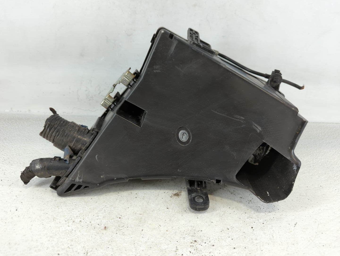 2014-2015 Subaru Forester Fusebox Fuse Box Panel Relay Module P/N:MB100200B Fits Fits 2014 2015 OEM Used Auto Parts - Oemusedautoparts1.com