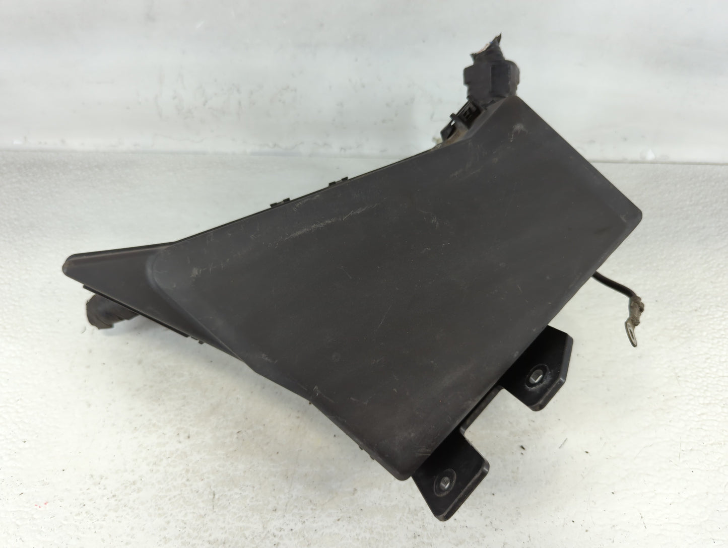 2010-2014 Subaru Legacy Fusebox Fuse Box Panel Relay Module P/N:MB503200B Fits Fits 2010 2011 2012 2013 2014 OEM Used Auto Parts - Oemusedautoparts1.com