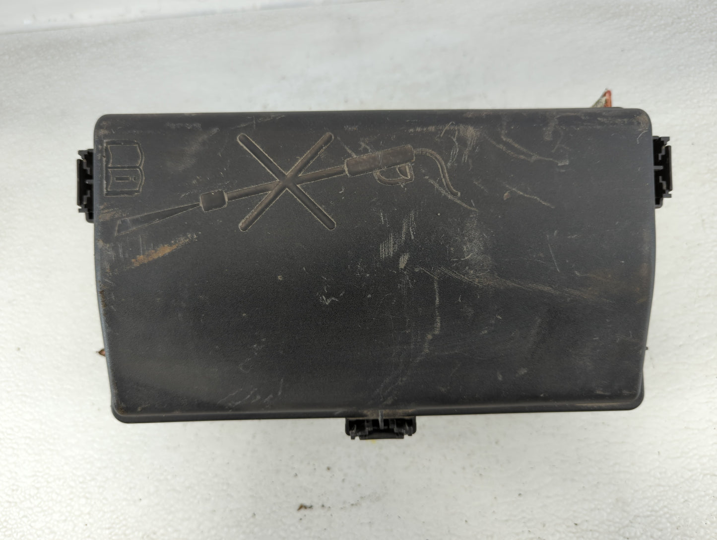 2011-2014 Chevrolet Cruze Fusebox Fuse Box Panel Relay Module P/N:95942232_01 Fits Fits 2011 2012 2013 2014 OEM Used Auto Parts - Oemusedautoparts1.com