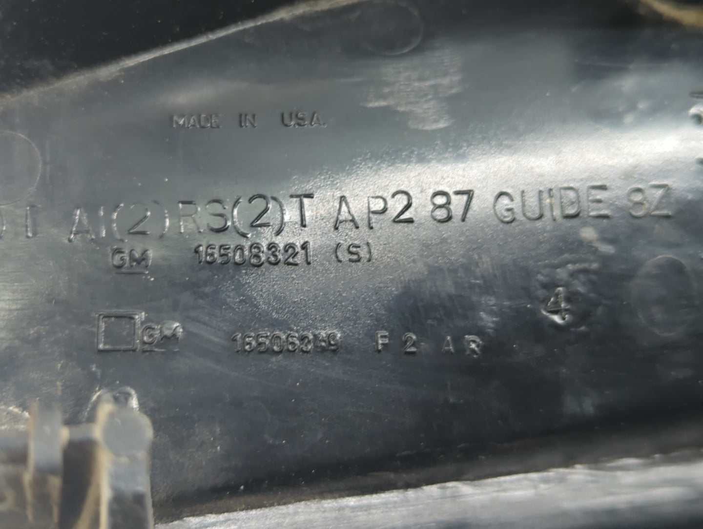 1995-1999 Chevrolet Suburban 1500 Tail Light Assembly Passenger Right OEM P/N:16506349 16508321 Fits OEM Used Auto Parts - Oemusedautoparts1.com