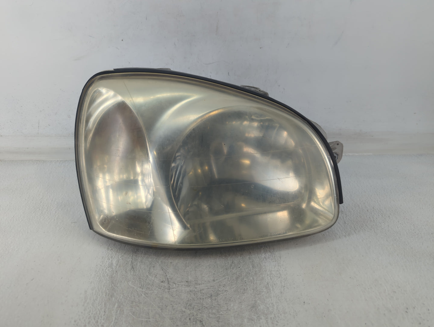 2001-2004 Hyundai Santa Fe Passenger Right Oem Head Light Headlight Lamp - Oemusedautoparts1.com