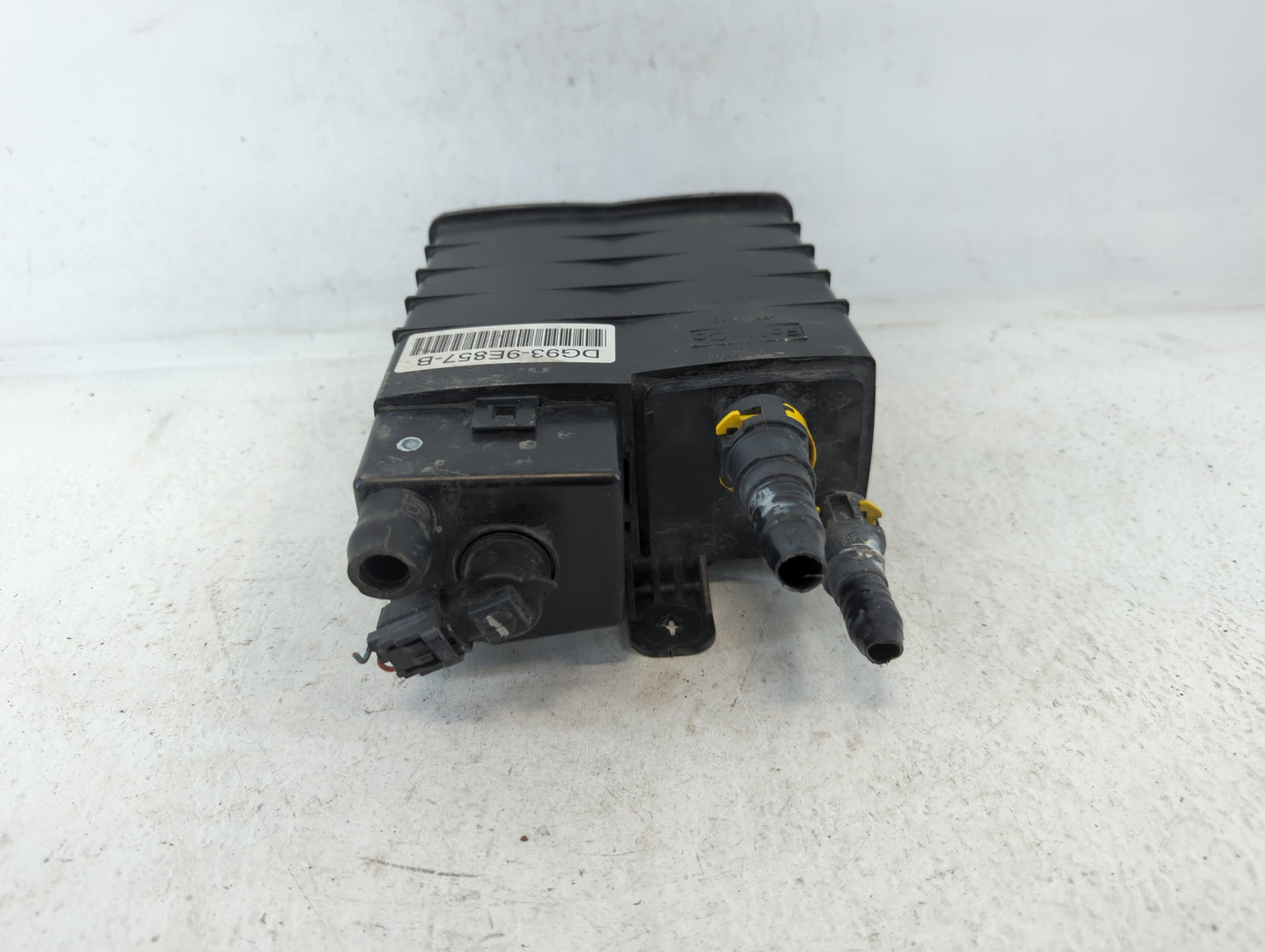 2014 Lincoln Mkz Fuel Vapor Charcoal Canister - Oemusedautoparts1.com