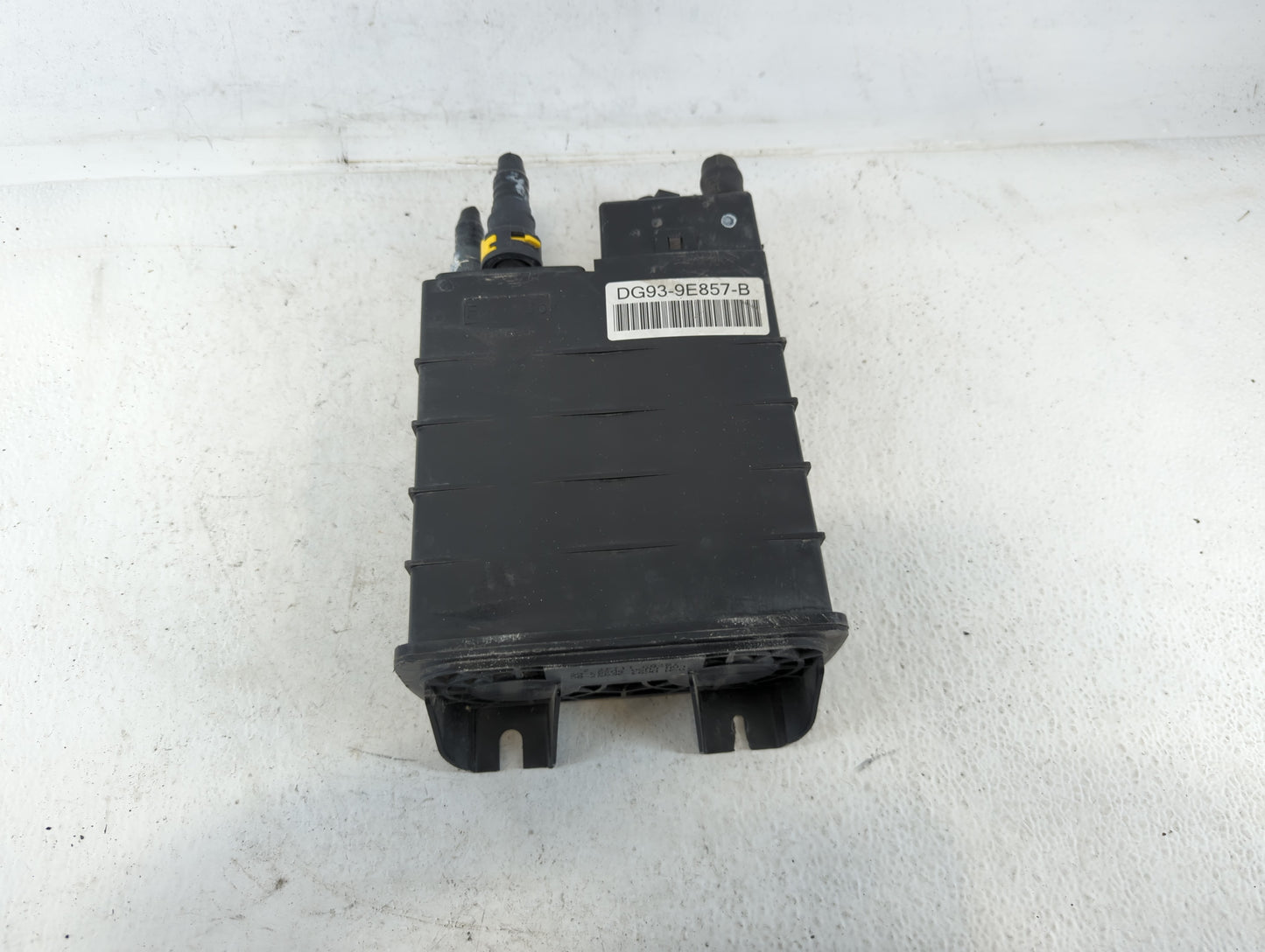 2014 Lincoln Mkz Fuel Vapor Charcoal Canister - Oemusedautoparts1.com