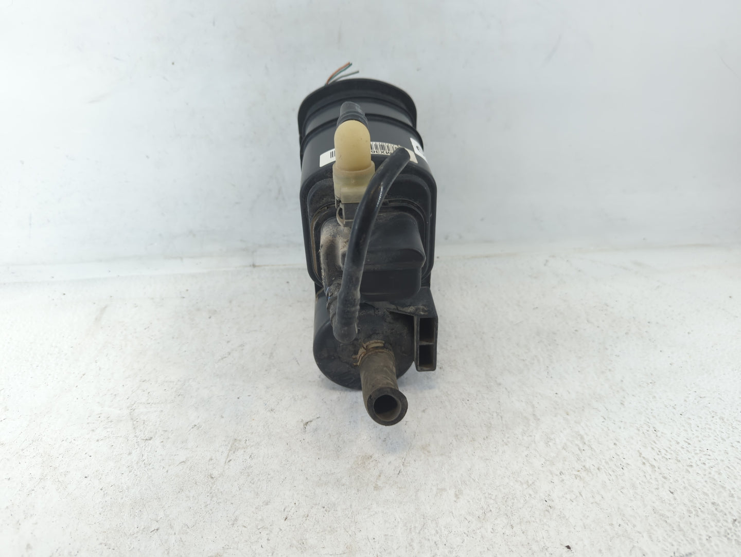 2008 Pontiac Grand Prix Fuel Vapor Charcoal Canister - Oemusedautoparts1.com