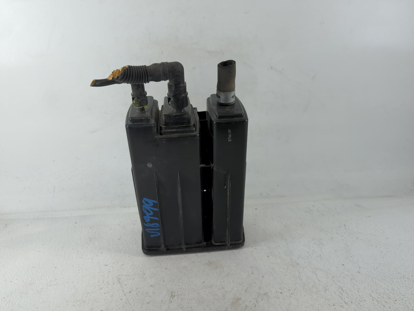2008 Mazda Mx-5 Miata Fuel Vapor Charcoal Canister - Oemusedautoparts1.com