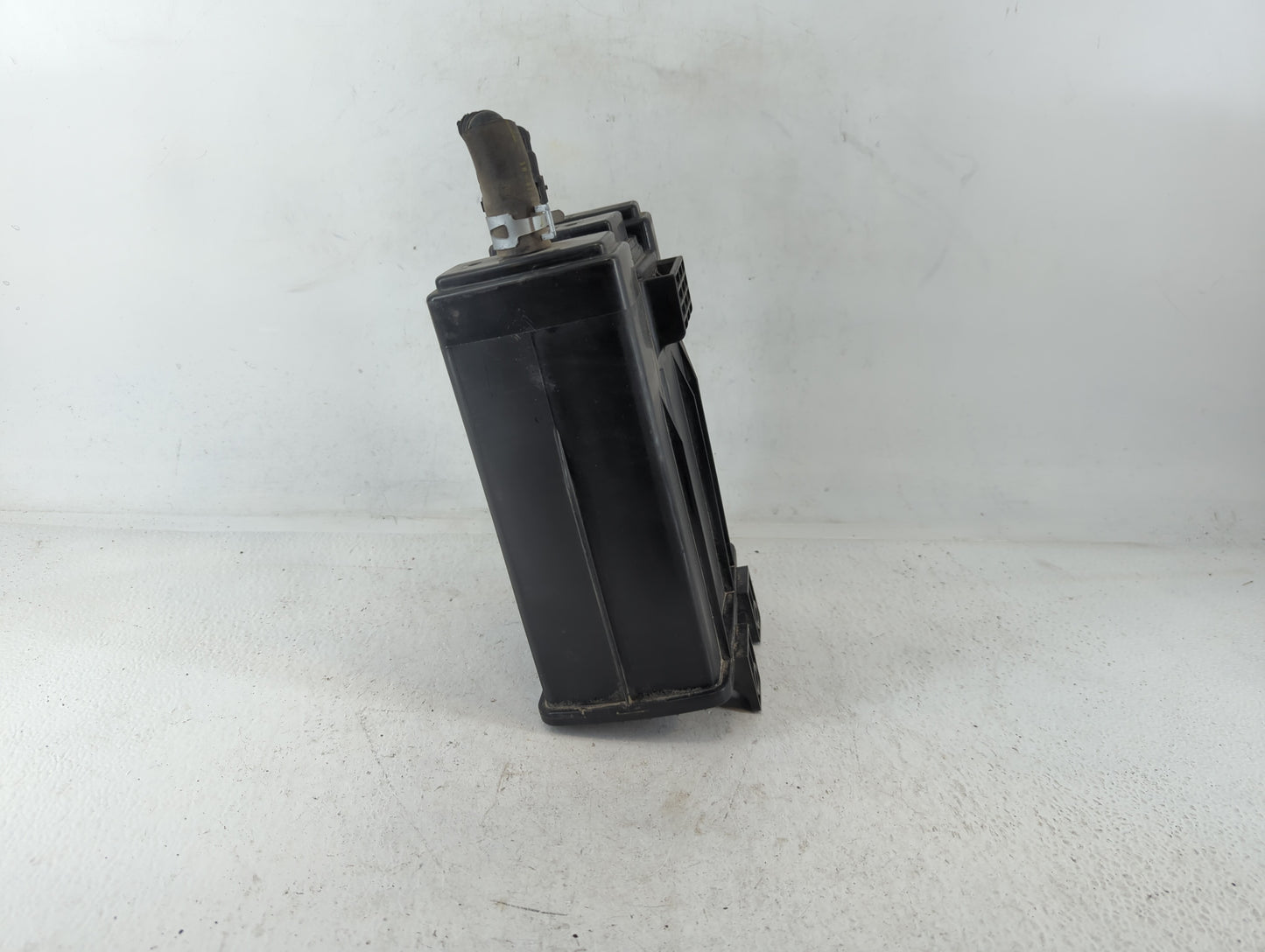 2008 Mazda Mx-5 Miata Fuel Vapor Charcoal Canister - Oemusedautoparts1.com