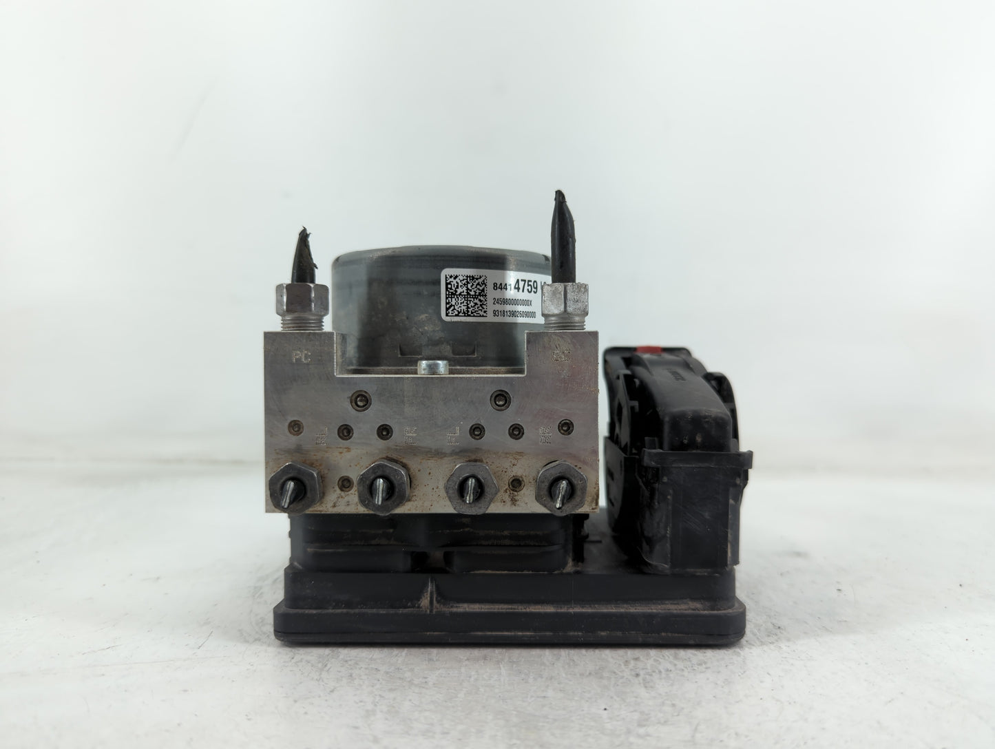 2018-2019 Chevrolet Equinox ABS Pump Control Module Replacement P/N:84414759 Fits Fits 2018 2019 2020 2021 OEM Used Auto Parts - Oemusedautoparts1.com