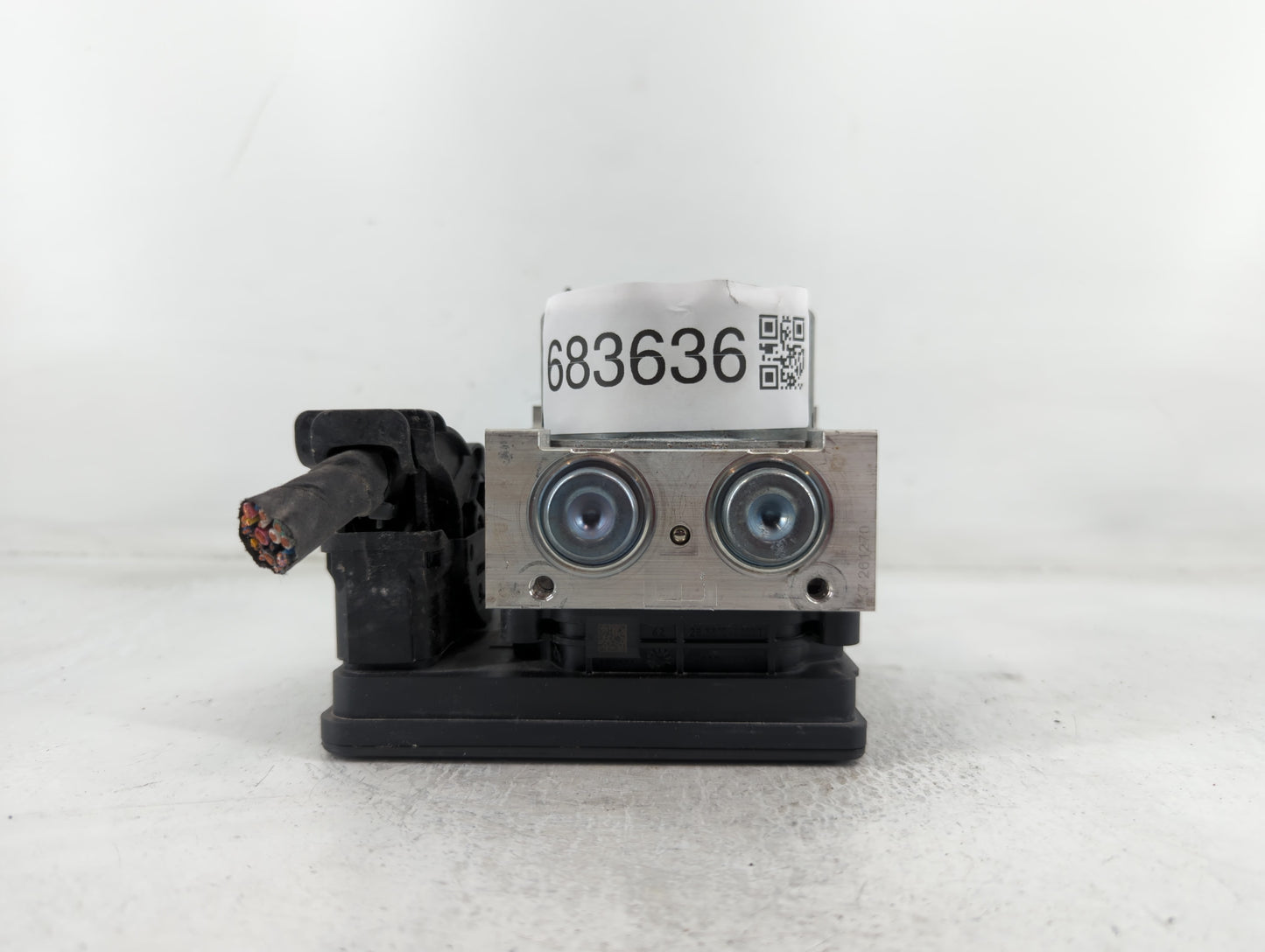 2018-2019 Chevrolet Equinox ABS Pump Control Module Replacement P/N:84414759 Fits Fits 2018 2019 2020 2021 OEM Used Auto Parts - Oemusedautoparts1.com