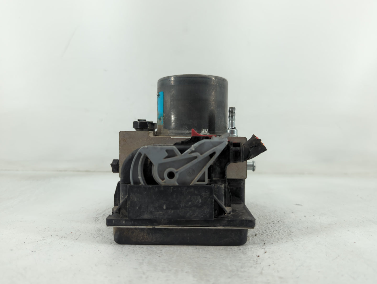 2011-2013 Hyundai Sonata ABS Pump Control Module Replacement P/N:270213 0900 Fits Fits 2011 2012 2013 OEM Used Auto Parts - Oemusedautoparts1.com