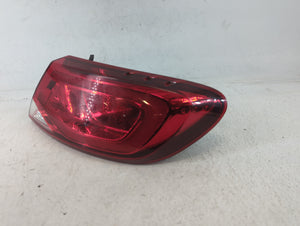 2015-2016 Chrysler 200 Tail Light Assembly Passenger Right OEM P/N:BDM92402000 Fits Fits 2015 2016 OEM Used Auto Parts