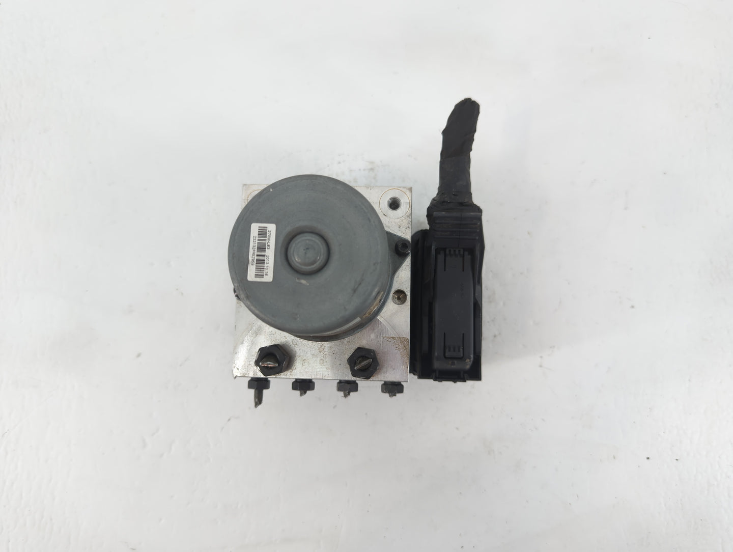 2014 Hyundai Veloster ABS Pump Control Module Replacement P/N:58920-2V470 Fits OEM Used Auto Parts - Oemusedautoparts1.com